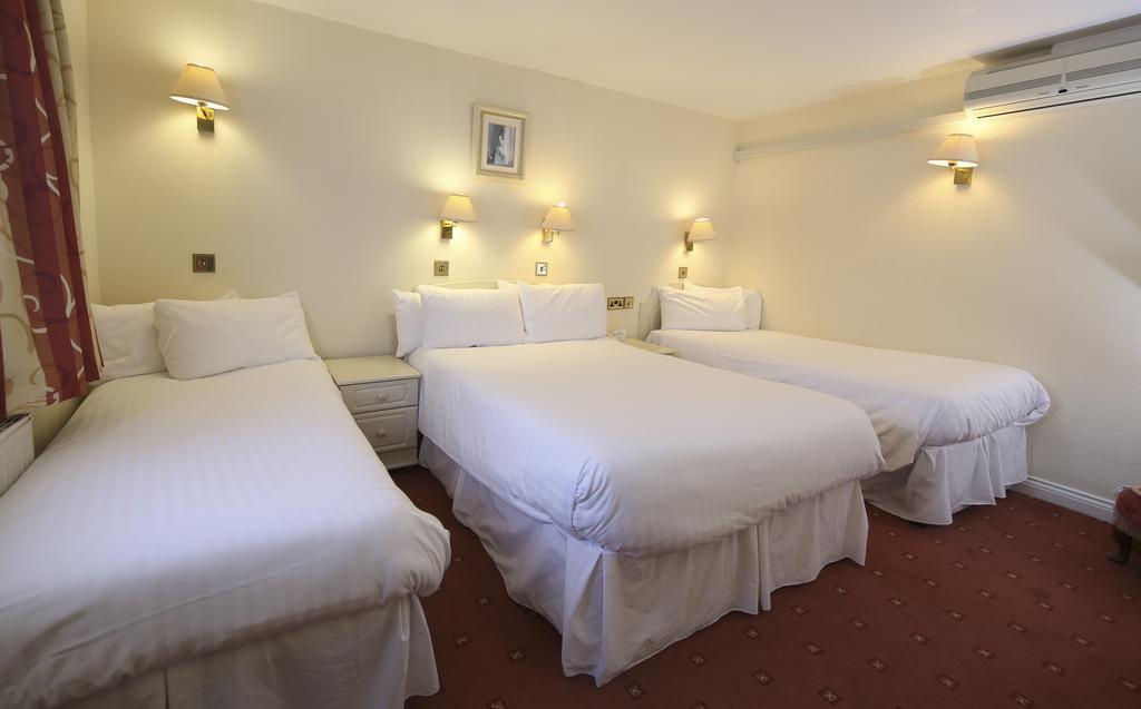 The Chadwick Hotel Литам-Сент-Эннс Экстерьер фото