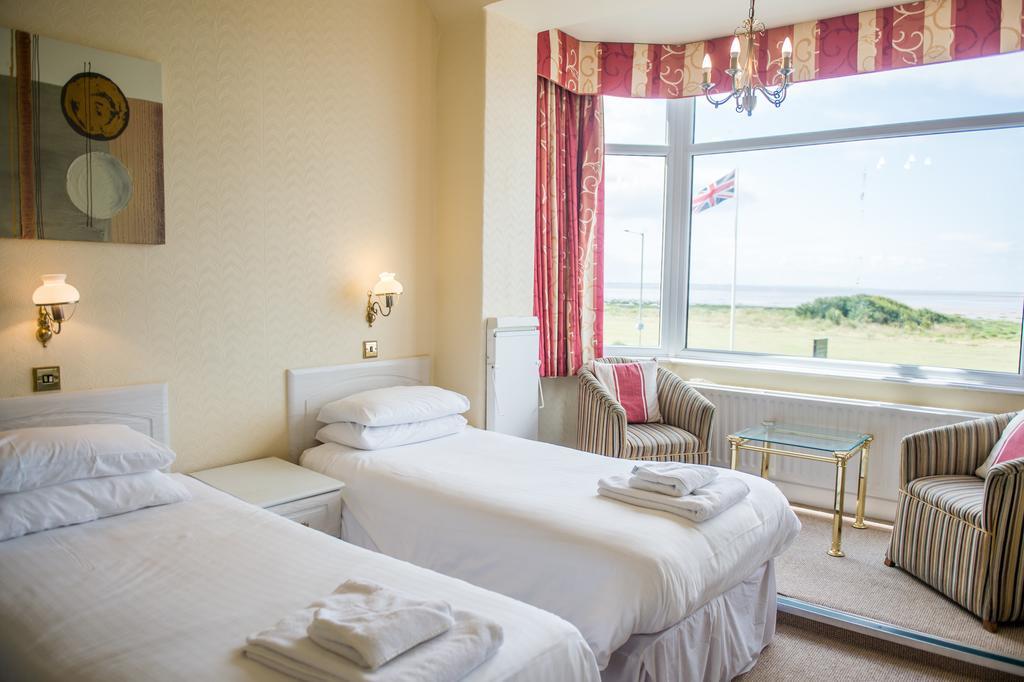 The Chadwick Hotel Литам-Сент-Эннс Экстерьер фото